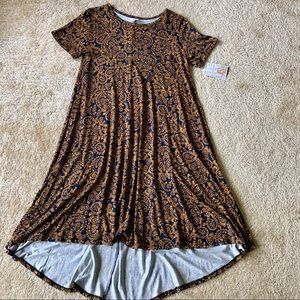 LuLaRoe Carly Size XS, Navy and Gold Paisley
